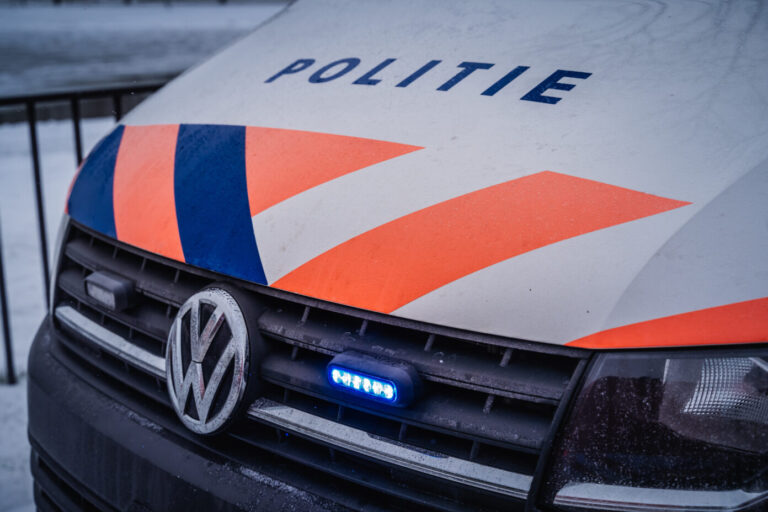 Politie zoekt twee daders van beroving met vuurwapen op Ringvaartpark