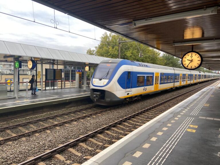 Geen treinverkeer tussen Rotterdam en Gouda door defecte bovenleiding