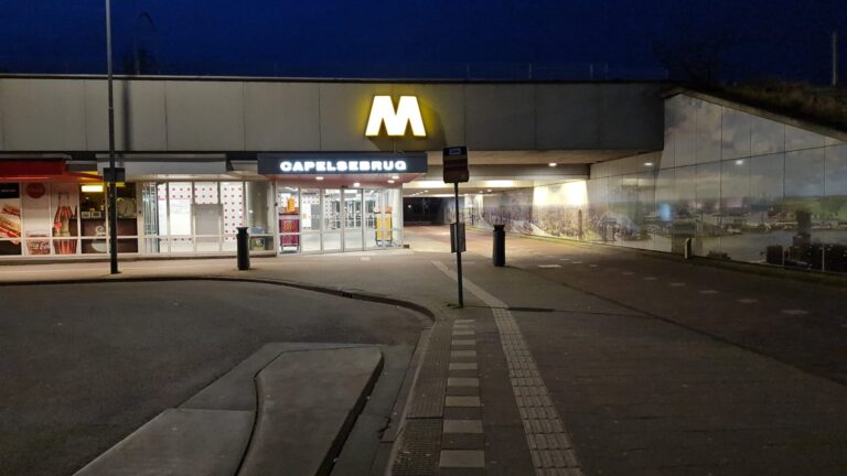 Geen metro’s tussen stations Capelsebrug en Voorschoterlaan